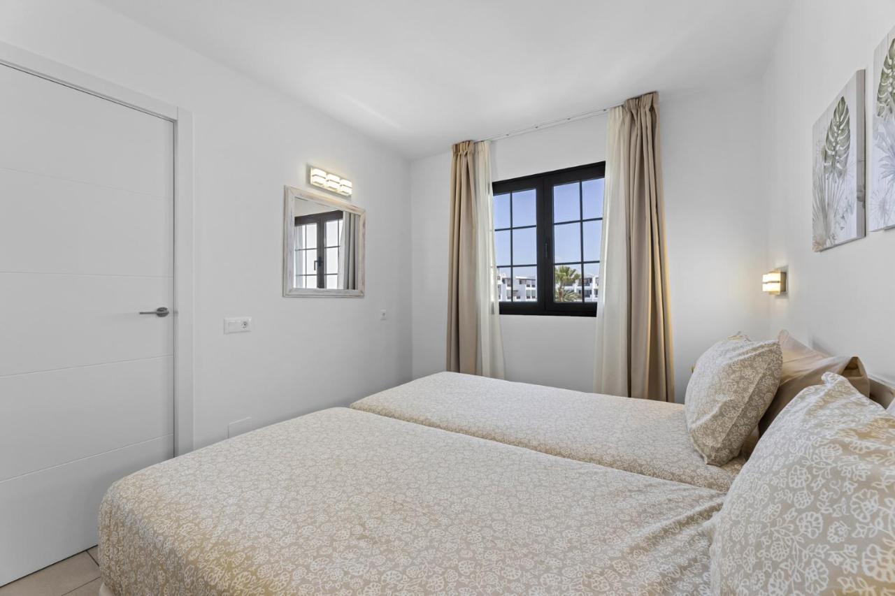 Appartement Casahost Bastian Boutique I Seaview à Costa Teguise Extérieur photo