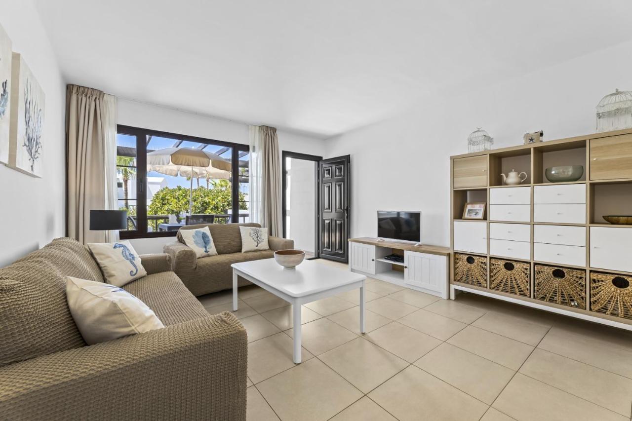 Appartement Casahost Bastian Boutique I Seaview à Costa Teguise Extérieur photo