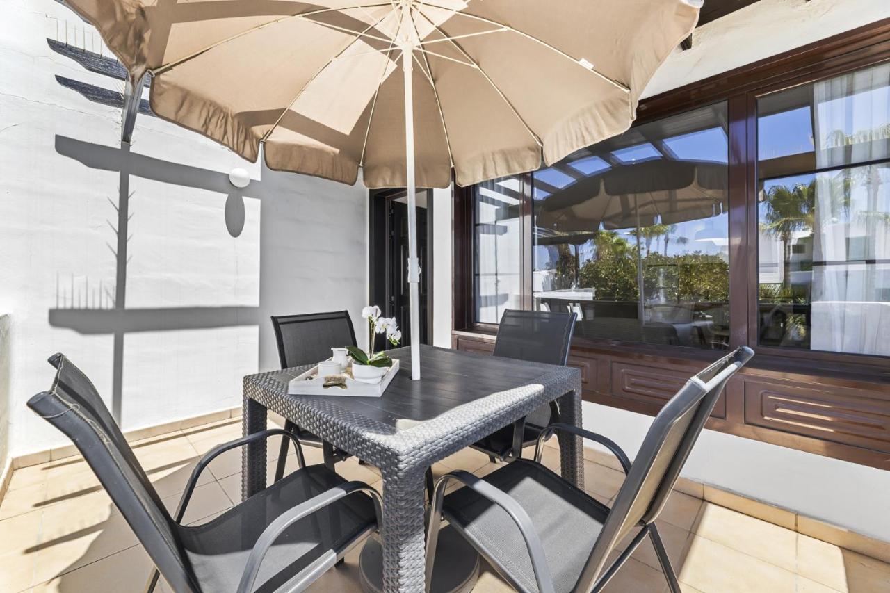 Appartement Casahost Bastian Boutique I Seaview à Costa Teguise Extérieur photo